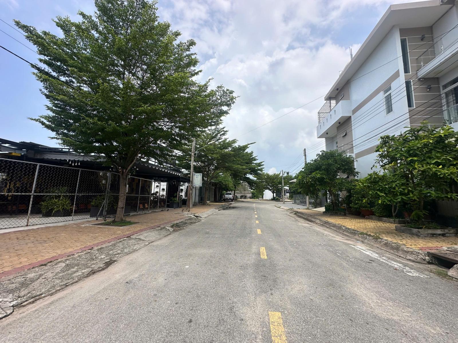 Bán nhà 2MT Nguyễn Công Trứ, LaGi KDC Lương thực giảm 50% chỉ 2.1 tỷ 16007471