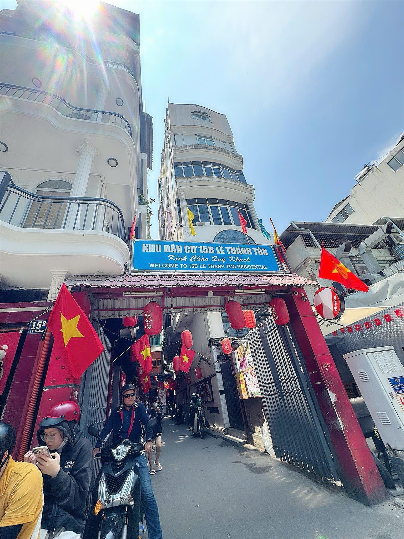 SẴN DÒNG TIỀN CHỦ TỰ KHAI THÁC - BÁN NHÀ 15B ĐƯỜNG LÊ THÁNH TÔN, QUẬN 1 -  NƠI KHAI THÁC DÒNG TIỀN 16007493