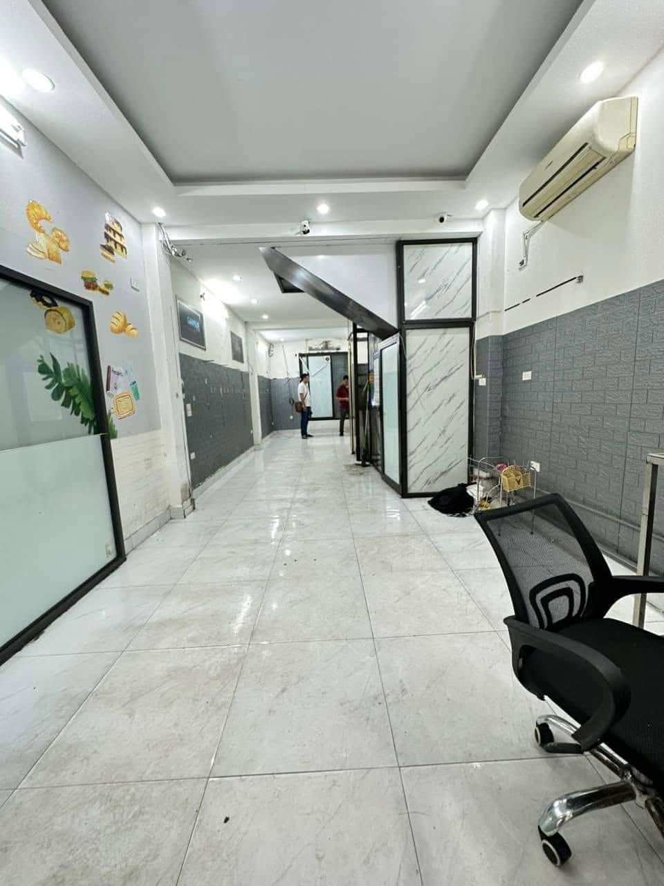 BÁN GẤP NHÀ GIẢNG VÕ_ ĐÊ LA THÀNH TT BA ĐÌNH KD VỈA HÈ Ô TÔ TRÁNH 50M X 5 TẦNG NHỈNH 25 TỶ  16007523