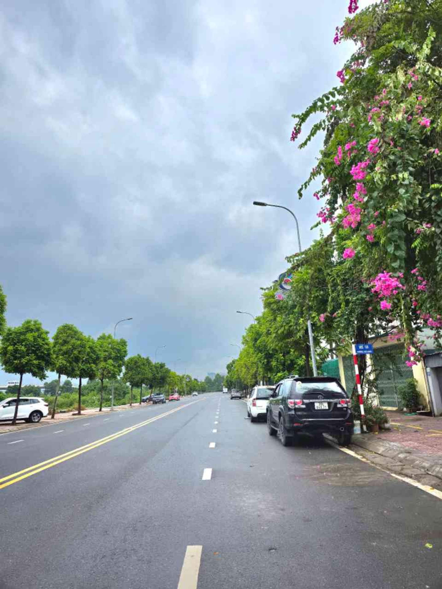 Bán đất Bát Khối 7 tỷ 61m ô tô thông thoáng,Long Biên 16007530