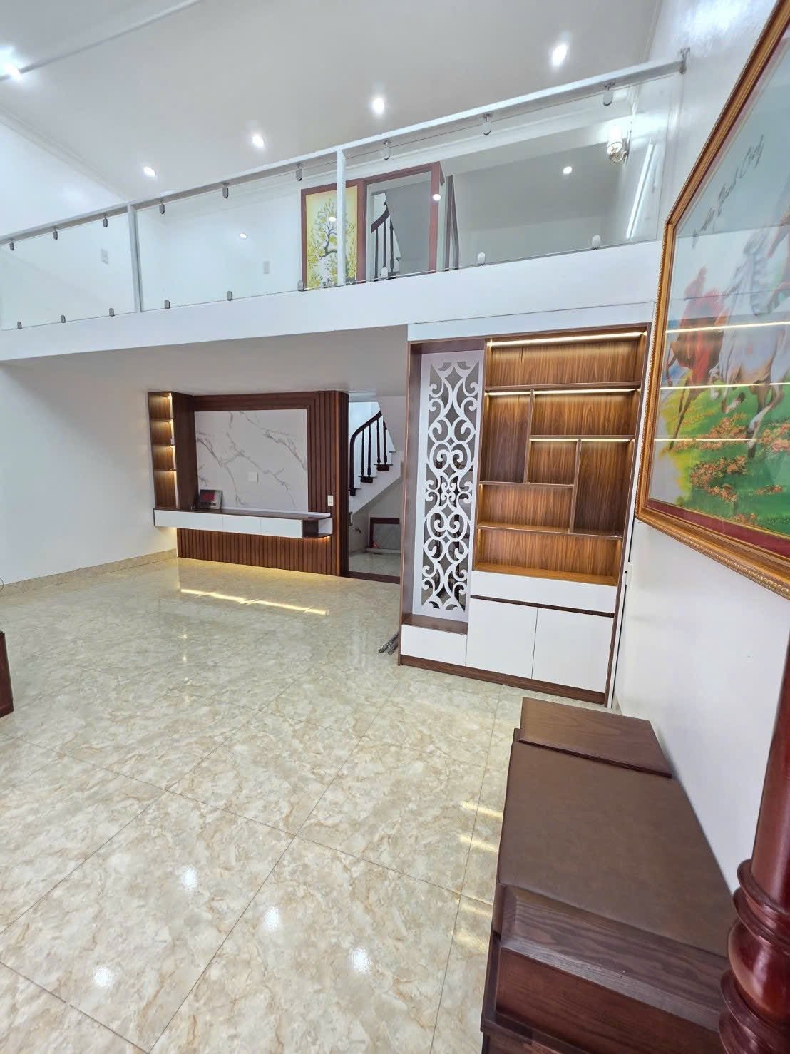 Bán nhà 3.5 tầng ngõ phố Quyết Thắng, ph Phạm Ngũ Lão, TP HD, 45m2, mt 5.8m, đường oto 16007535
