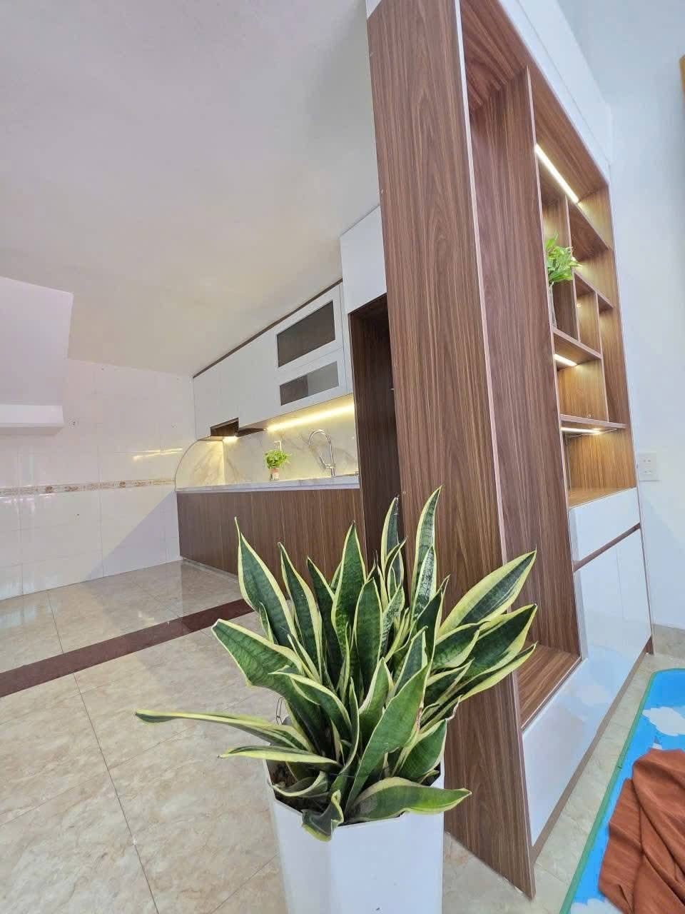 Bán nhà 3.5 tầng ngõ phố Quyết Thắng, ph Phạm Ngũ Lão, TP HD, 45m2, mt 5.8m, đường oto 16007535