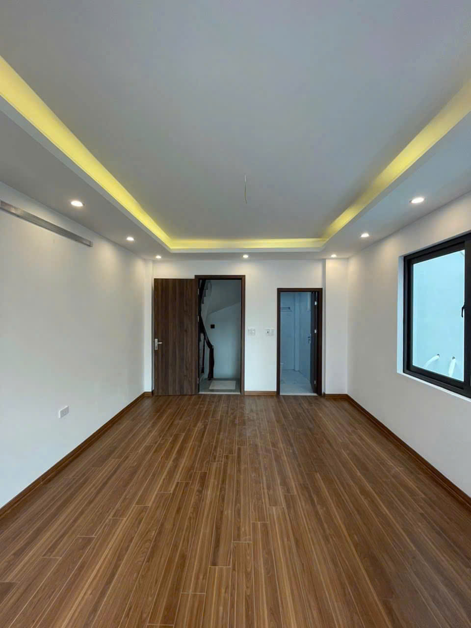 Bán gấp giá rẻ Chung cư Trần Thủ Độ 77m, Tầng11, mặt tiền 10m, 4.98 tỷ Hoàng Mai. 16007597