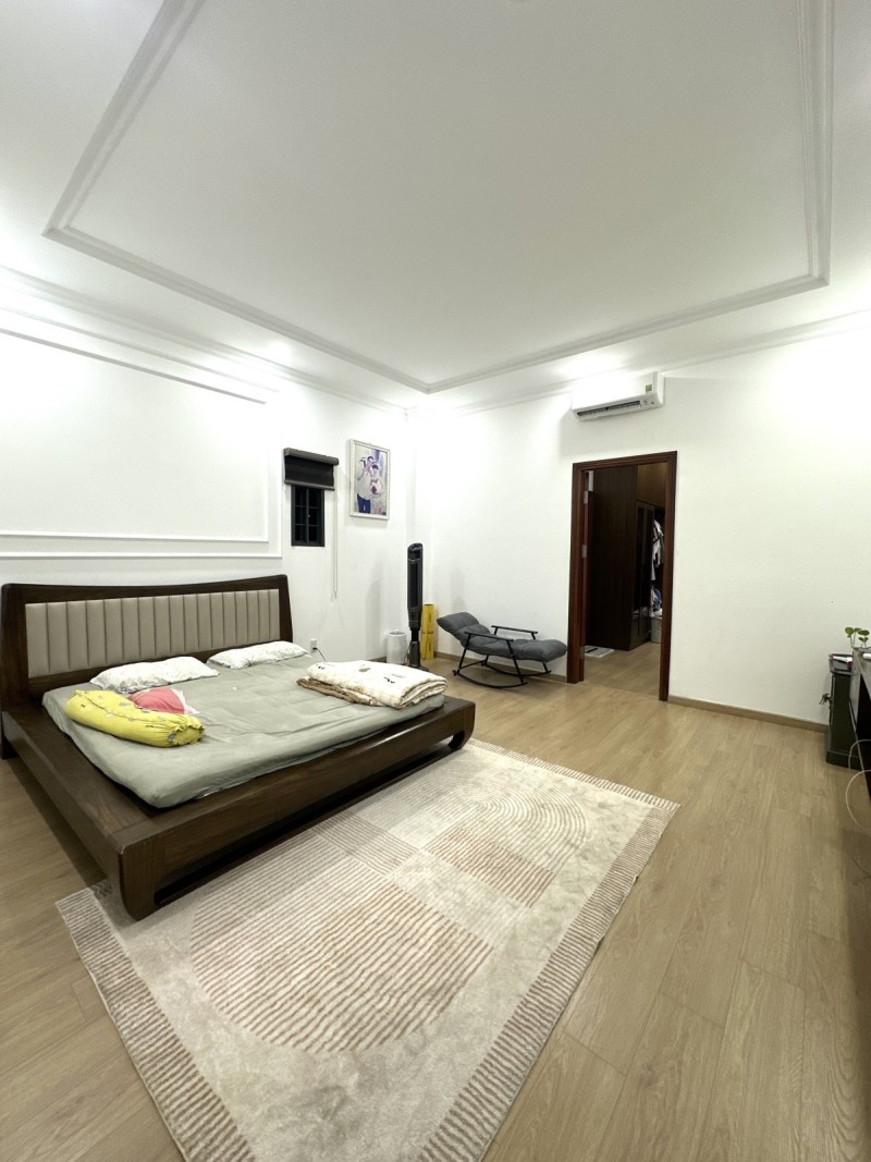 Bán nhà 3 tầng đường số 12, Hiệp Bình Phước, Thủ Đức, 84m2, 4PN, sổ hồng riêng, giá 6,78  tỷ. 16007621