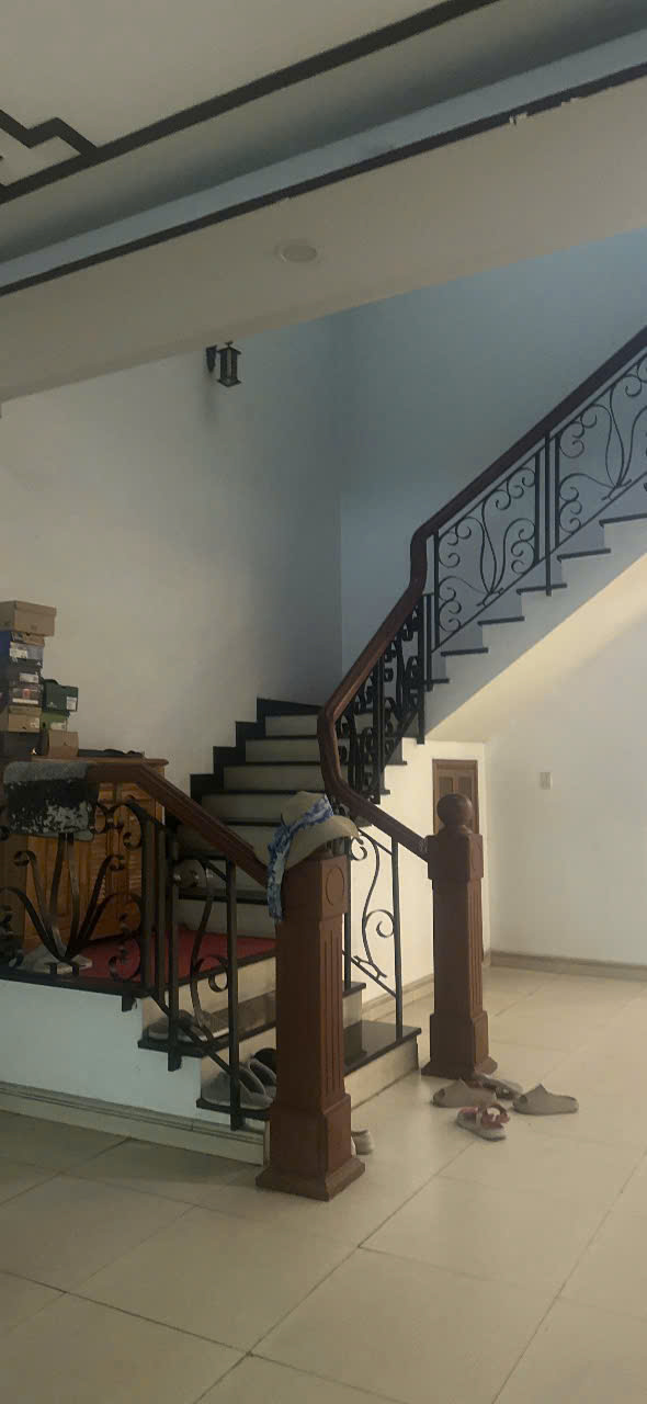 CHO THUÊ NHÀ DIỆN TÍCH LỚN – 8x40M FULL THỔ CƯ MT LÊ VĂN KHƯƠNG Q12 16007661