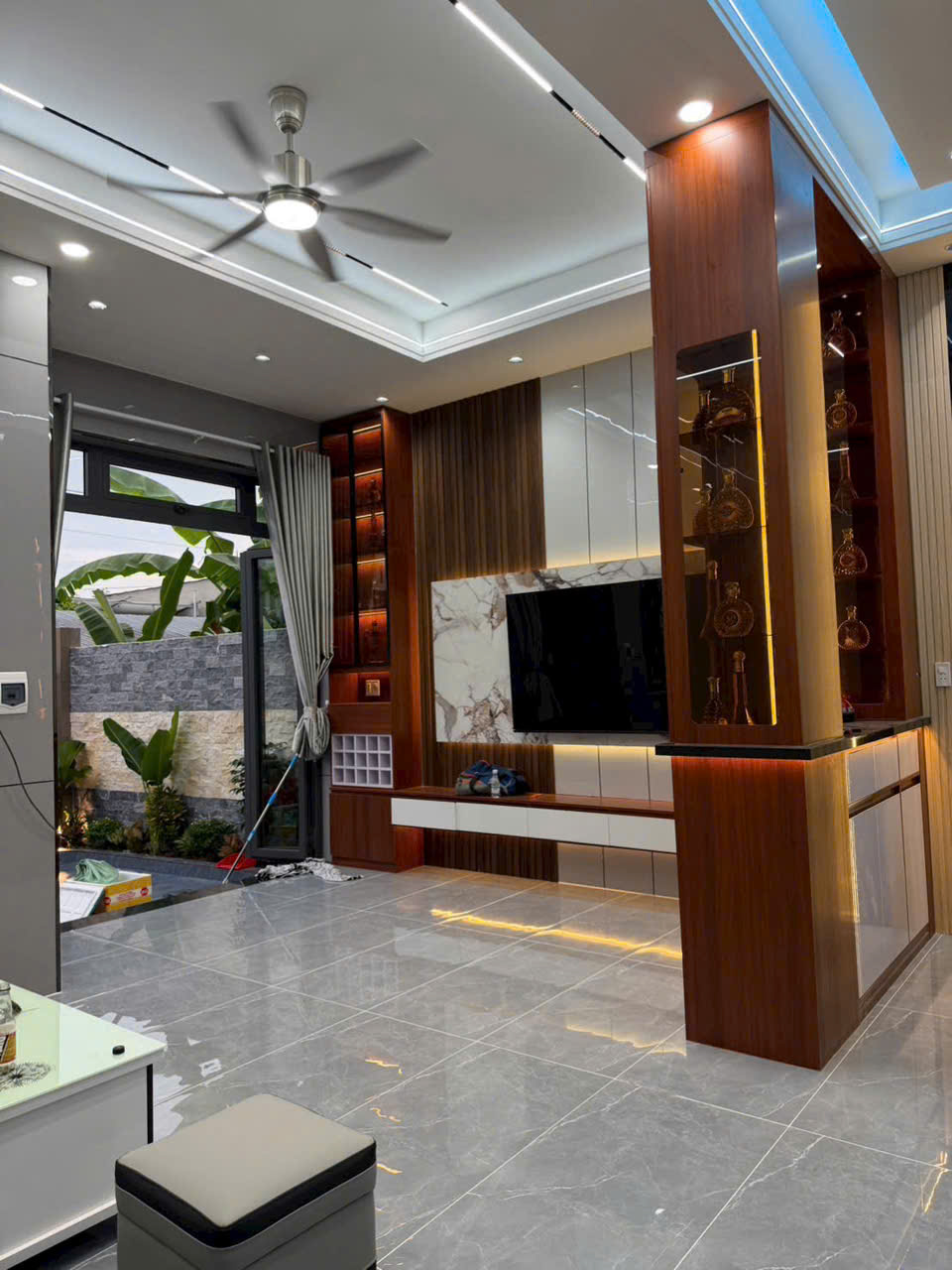 GIẢM GIÁ CÒN 5.9 TỶ – NHÀ ĐẸP MÁI NGÓI, FULL NỘI THẤT, XE HƠI TRONG NHÀ 16007699