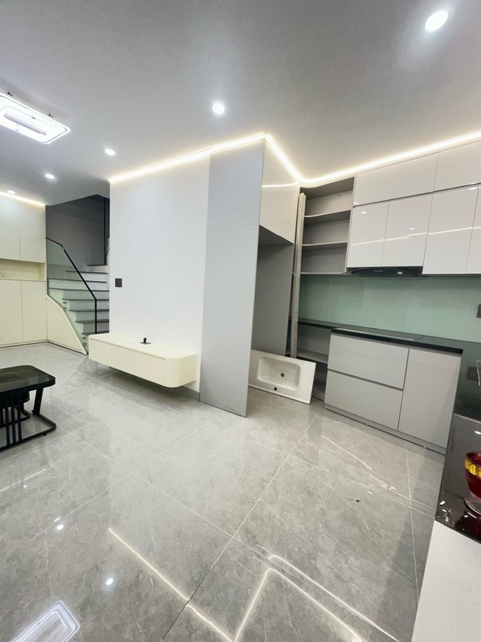 Bán Nhà Hoàng Văn Thái. Thanh Xuân. 6 Tầng Thang Máy. DT 51m2. MT 5.7m. Giá 12.9 Tỷ 16007708