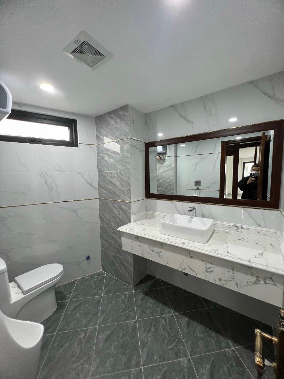 Cho thuê nhà, Nguyễn Khánh Toàn, Nguyễn Văn Huyên; 242m2* 1T -33 tr 16007755