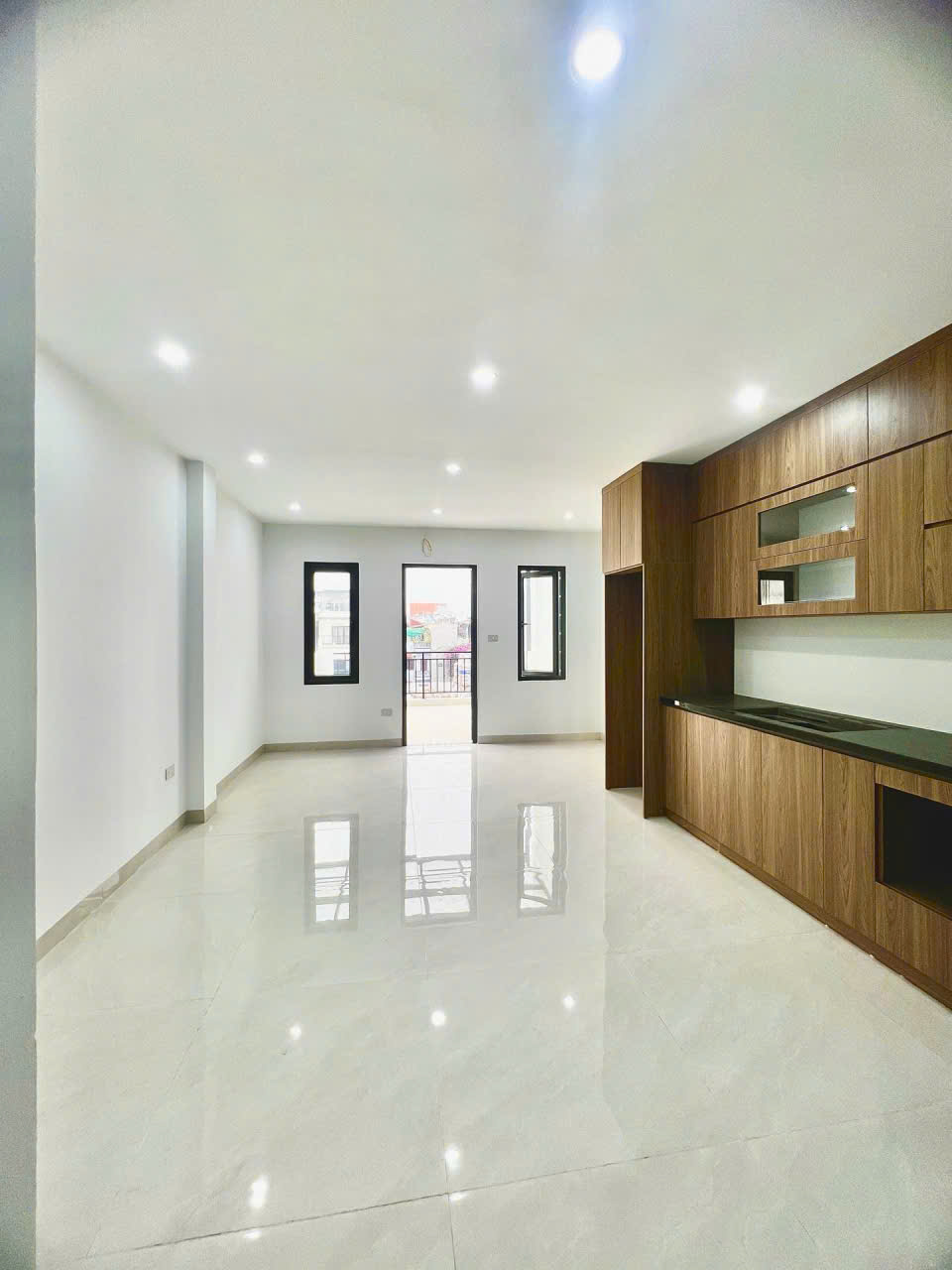 🔥 BÁN NHÀ ĐẸP ĐÀM QUANG TRUNG – 50M² x 5 TẦNG – THANG MÁY – FULL NỘI THẤT – NGÕ THÔNG  NHỈNH 12 TỶ 16007773