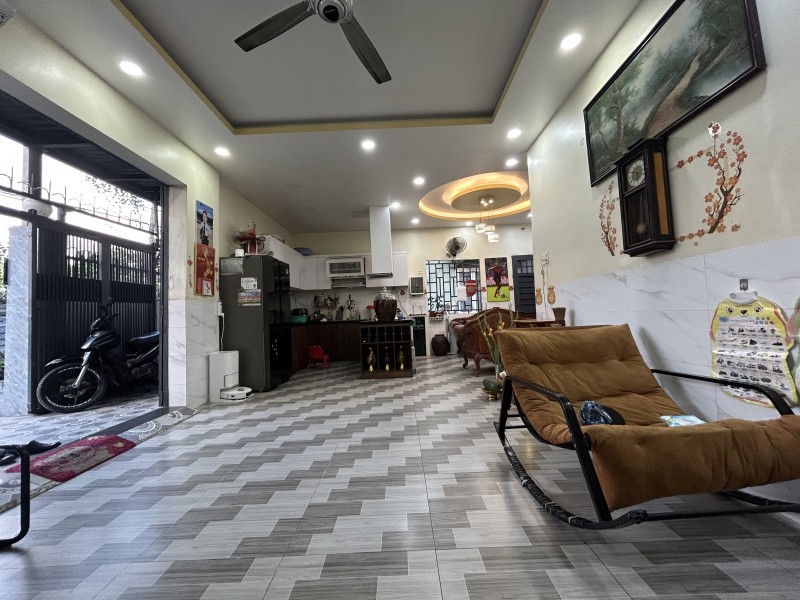 Bán nhà 104m2,  2 tầng, Quốc Lộ 13, Phường Hiệp Bình, Thủ Đức, TP HCM, SHR. Giá 6,88  tỷ. 16007792