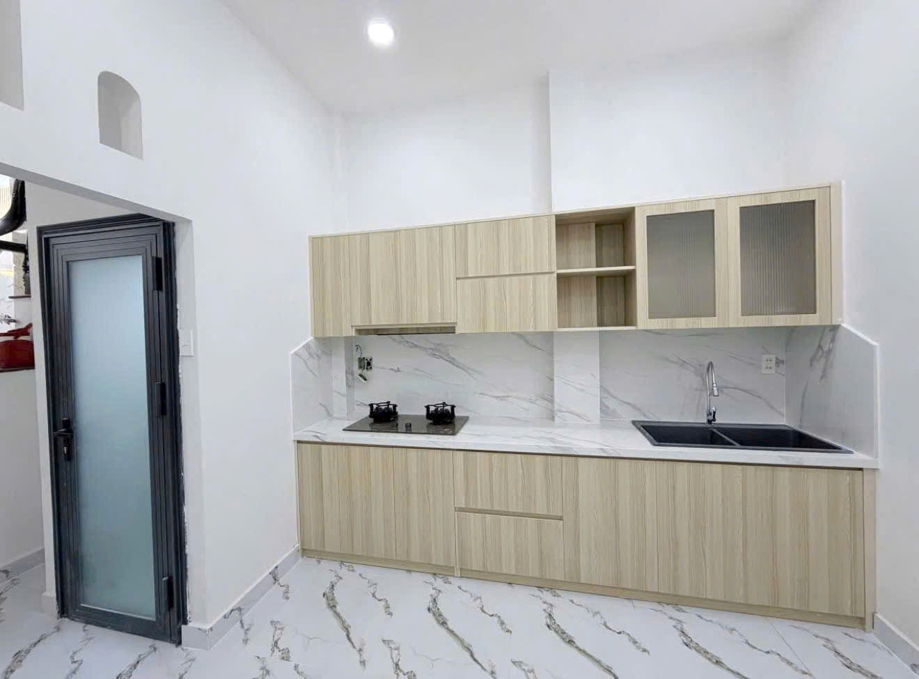 Nhà mới 3 lầu SHHC hẻm 154 Âu Dương Lân P.Chánh Hưng P3Q8 16007816