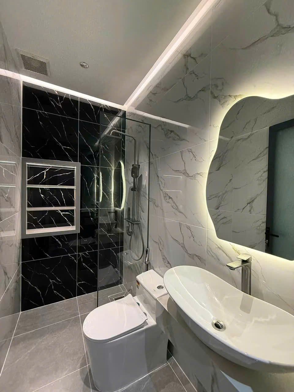 SỔ HỒNG ĐÃ VỀ – NHÀ MẶT TIỀN TX23, THỚI AN - 4 LẦU THANG MÁY - GIÁ CHỈ 9.X TỶ 16007936