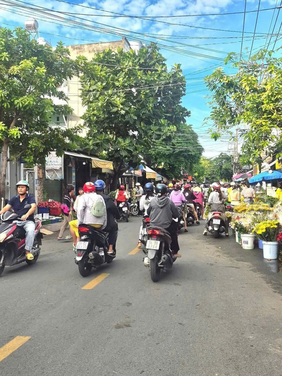 BÁN GẤP TRONG 1 TUẦN – NHÀ CẤP 4 (8x20) MẶT TIỀN NGUYỄN THỊ TRÀNG, Q12 16007944
