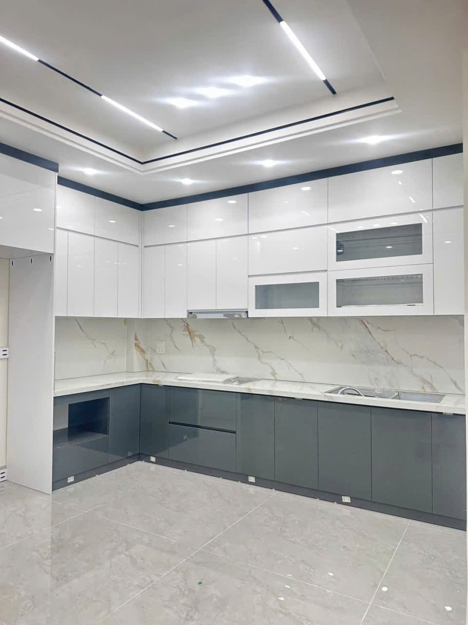 Bán nhà Tư Đình,Long Biên 6 tầng,103m,mt6.5m oto vào nhà nhỉnh 23 tỷ  16007972