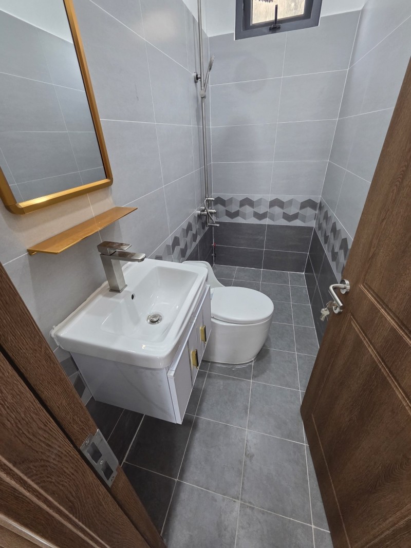 Bán nhà 50m2, 2 tầng, đường Dương Văn Cam, Linh Tây, Thủ Đức, TP HCM, SHR. Giá 4,08  tỷ. 16007978