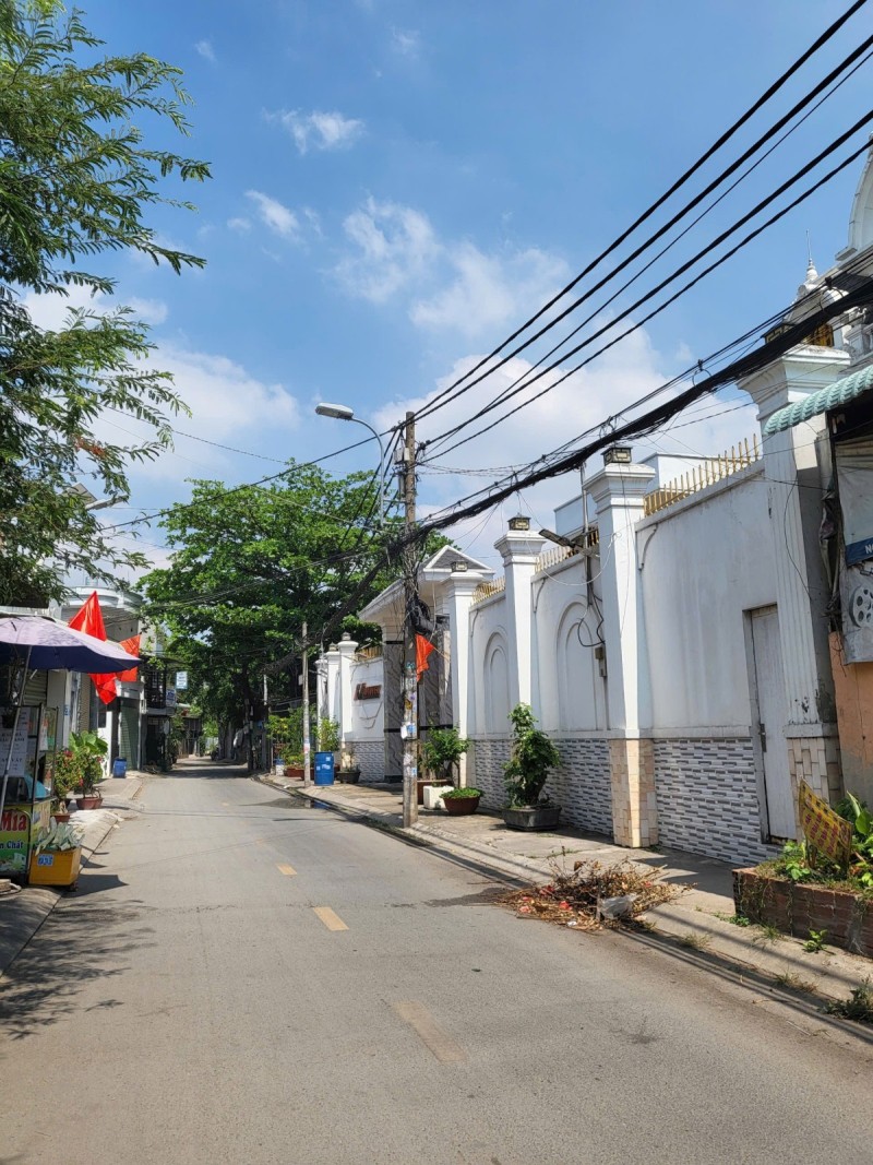 Bán nhà 120m2, 2 tầng, đường số 13, Linh Xuân, Thủ Đức, TP HCM, SHR.  Giá 5,68  tỷ. 16007991