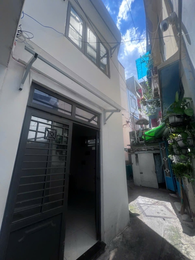 BÁN NHÀ PHÚ NHUẬN HXH 60M2 2 TẦNG NGANG 10M 3 PN ĐẸP SÁT MT DÂN TRÍ HUỲNH VĂN BÁNH GẤP BÁN  7.2 TỶ. 16008024