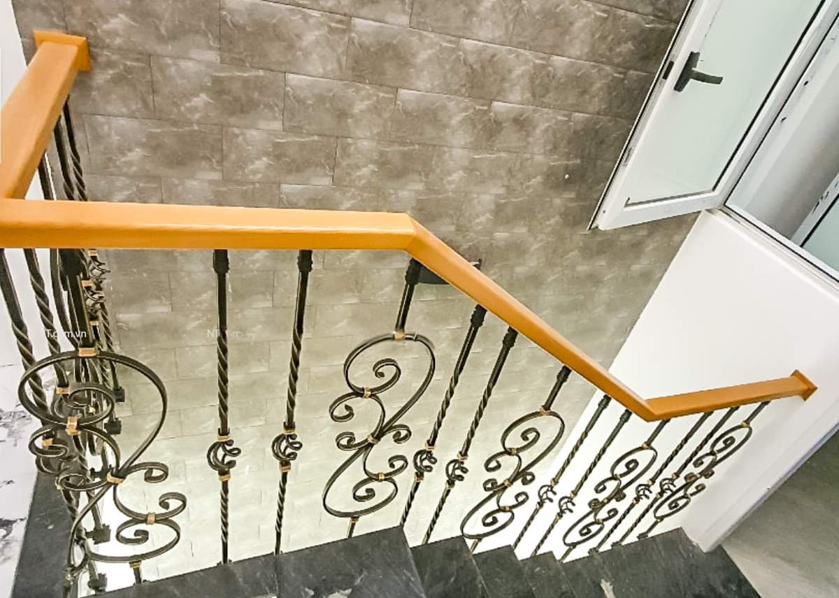 Cho thuê nhà, 107m2_ 5T; Hoàng Cầu, La Thành, Đặng Tiến Đông -23 tr 16008084