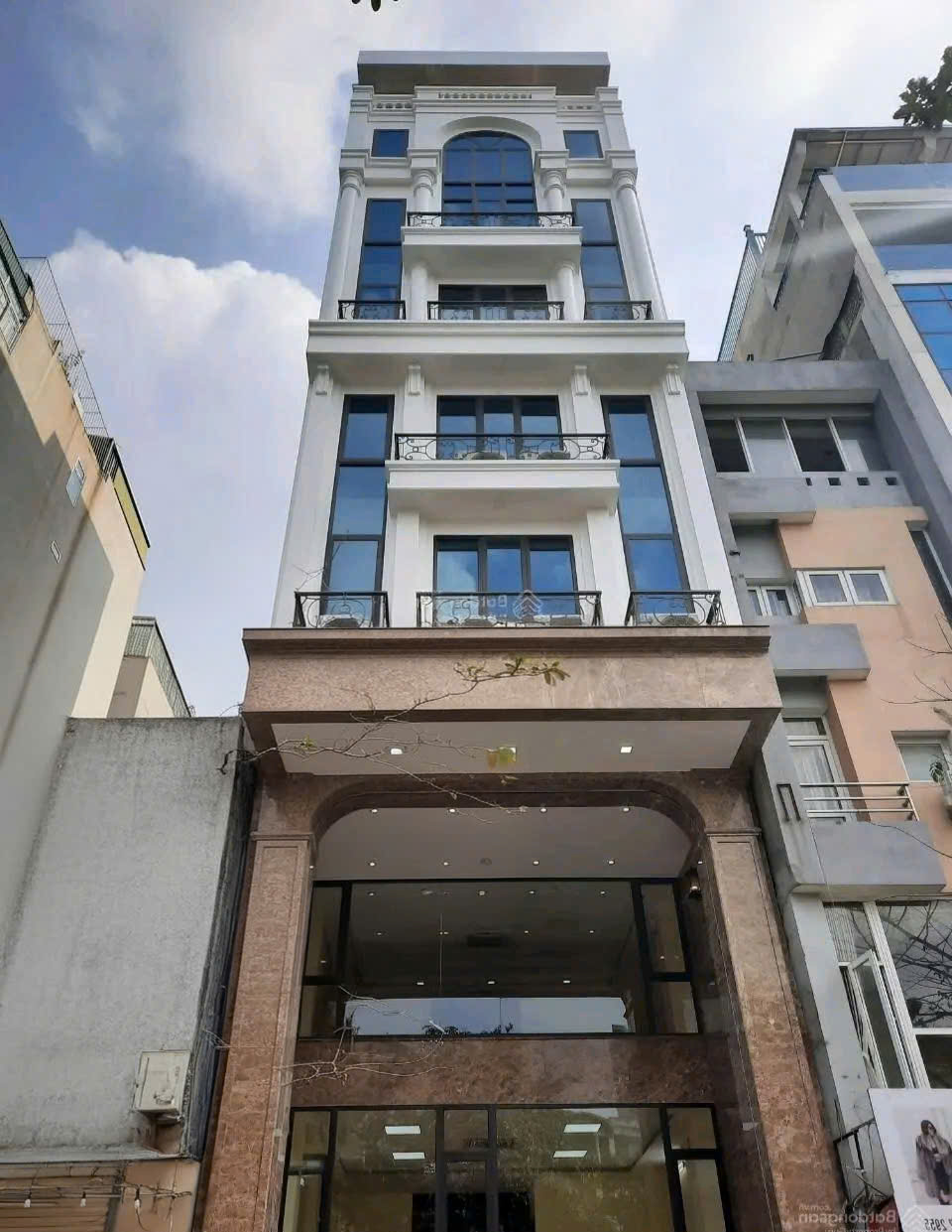 Cho thuê nhà, 142m2_ 7T; Lý Thường Kiệt, Bà Triệu, Ngô Quyền -73 tr 16008089