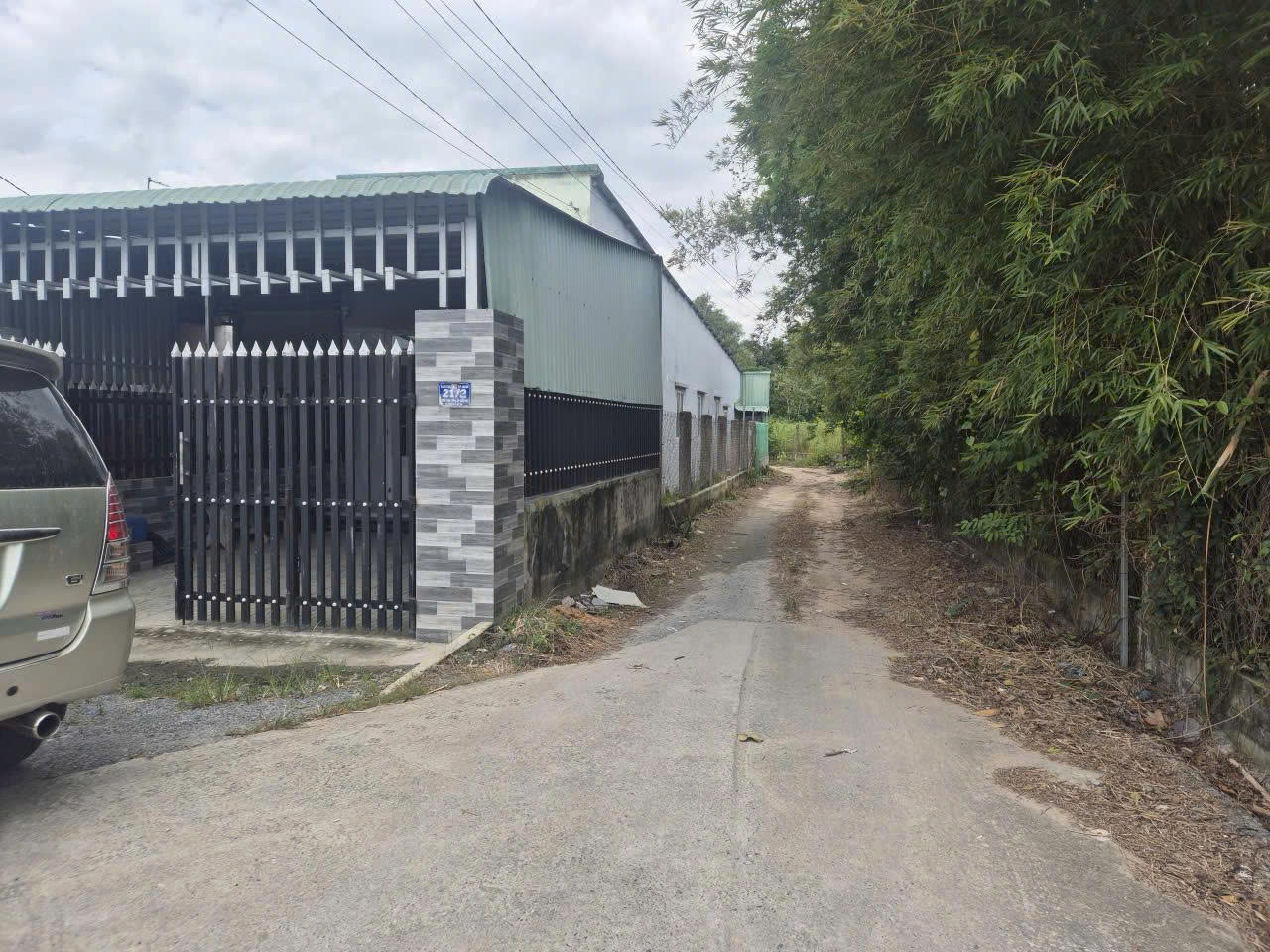 CHÍNH CHỦ BÁN NHÀ XÃ TRUNG LẬP HẠ -  HUYỆN  CỦ CHI - TPHCM – 140M² – 131M² THỔ CƯ – SÂN Ô TÔ RỘNG 16008179
