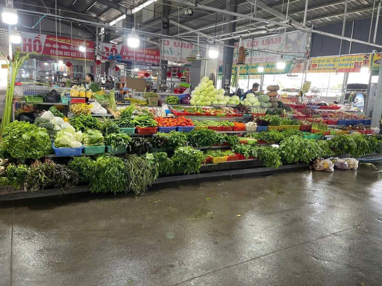 CẦN SANG NHƯỢNG Nhanh Sạp Rau  chợ Bà Tri, Đ. Tân Hiệp 17, P. Tân Hiệp, TP. Tân Uyên, Bình Dương 16008187