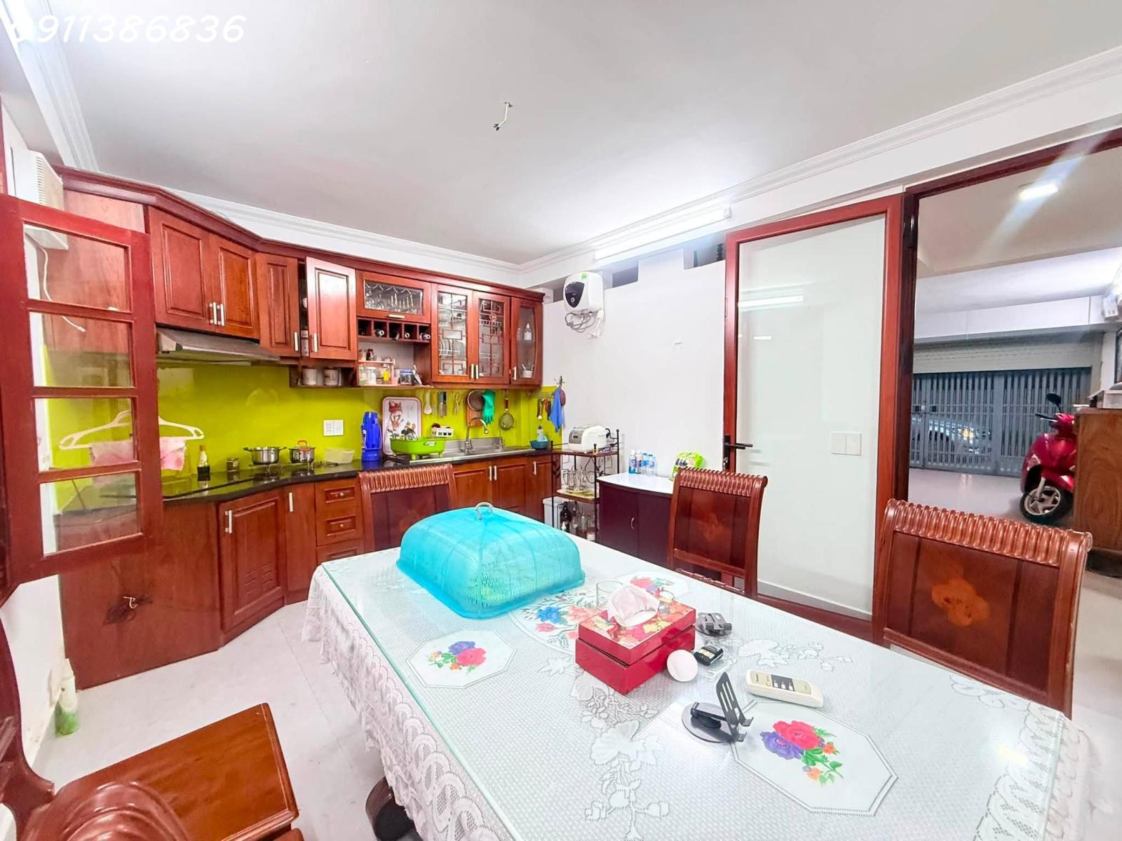 💥Gara Ô tô, Nhà đẹp Nguyễn Khang 71m 5T, Thoáng tứ phía, Dân trí tuyệt vời, 31.8 tỷ 16008195