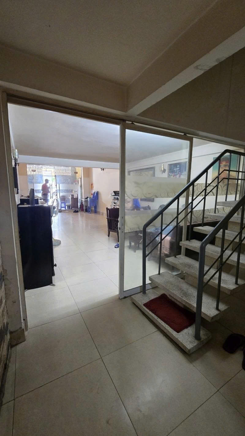 Bán Nhà Mặt tiền Quang Trung - giao Thống Nhất, 4,2x17,5m, 3 T- 3 PN, 1 đời chủ, 13,4 Tỷ. 16008233