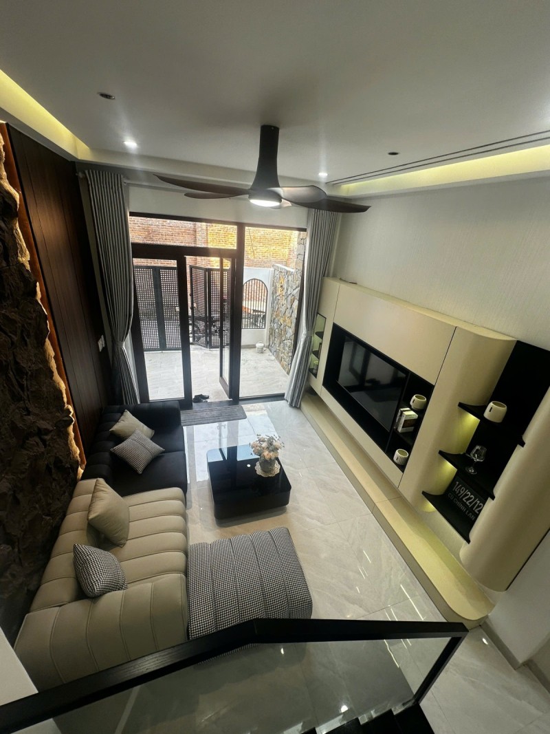 Nhà 2 tầng Trưng Nữ Vương, 52m², gần Cầu Rồng 500m, giá 4.25 tỷ 16008252