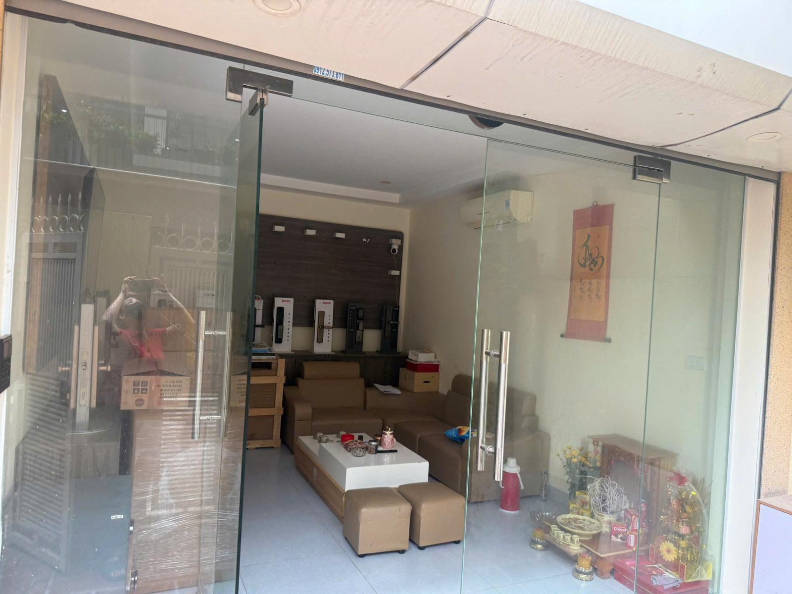Cho thuê nhà liền kề tại Đường Thanh Bình, Mỗ Lao, Hà Đông 16008261