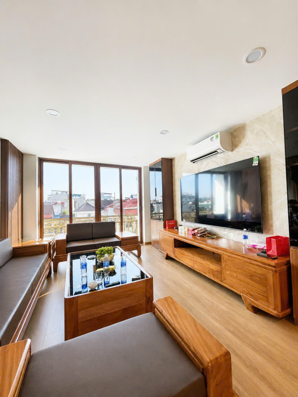 🚨🔥 PHỐ TRẠM – LÔ GÓC 7 TẦNG – NGÕ XE 7 CHỖ THÔNG – GIÁ 17,X TỶ 🔥🚨
🏡✨ HÀNG HIẾM PHỐ TRẠM – LÔ 16008273