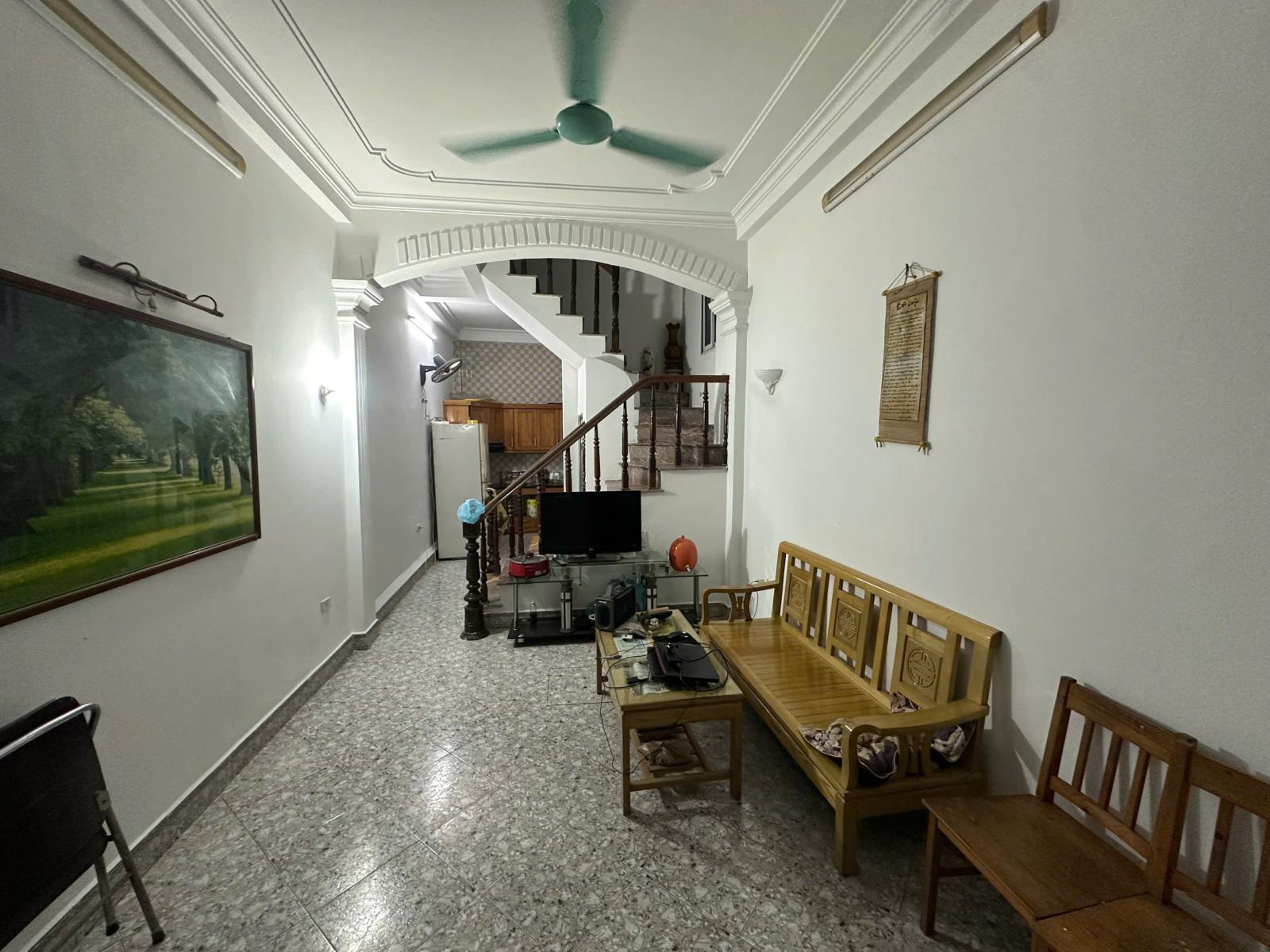 CHO THUÊ NHÀ NGUYÊN CĂN 3 TẦNG TẠI NGỌC HỒI, PHƯỜNG HOÀNG LIỆT, HÀ NỘI 16008285