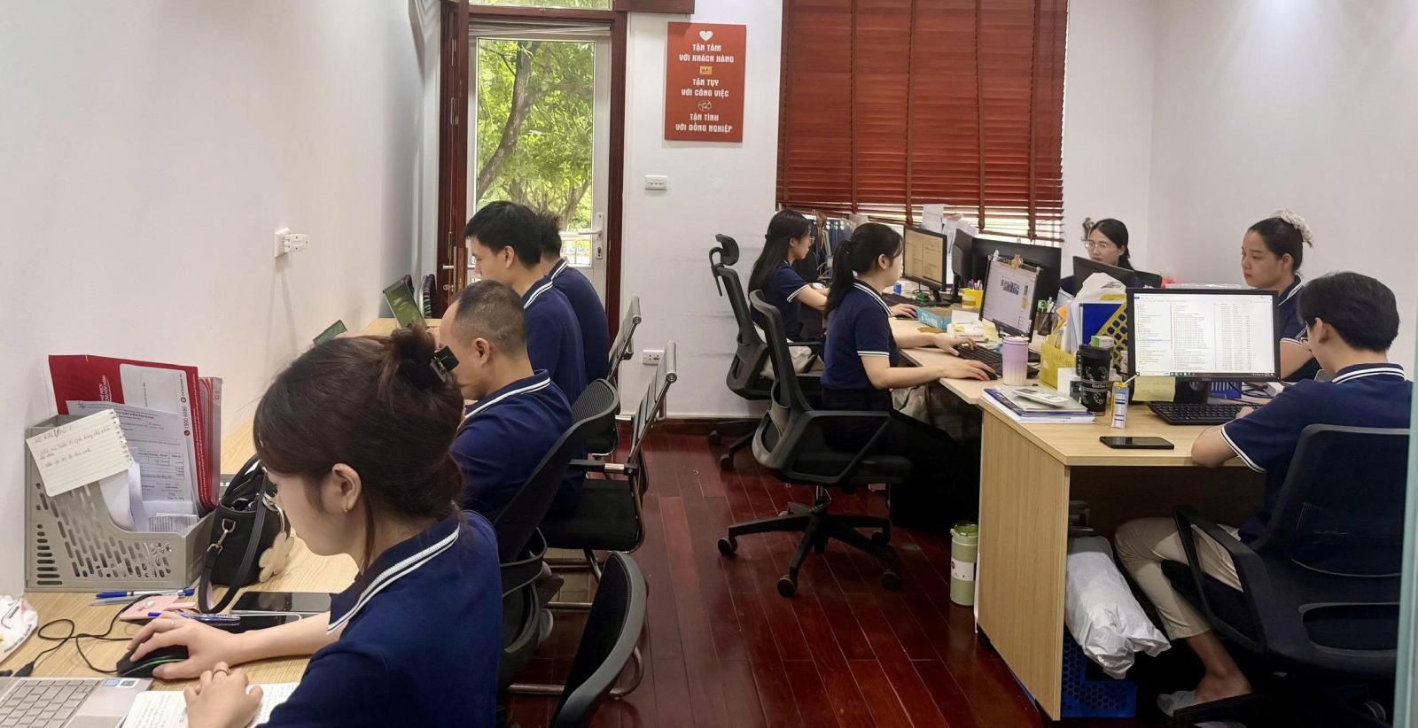 CÔNG TY TNHH GIẢI PHÁP CÔNG NGHỆ ECALL TUYỂN DỤNG - HÀ ĐÔNG, HÀ NỘI 16008312