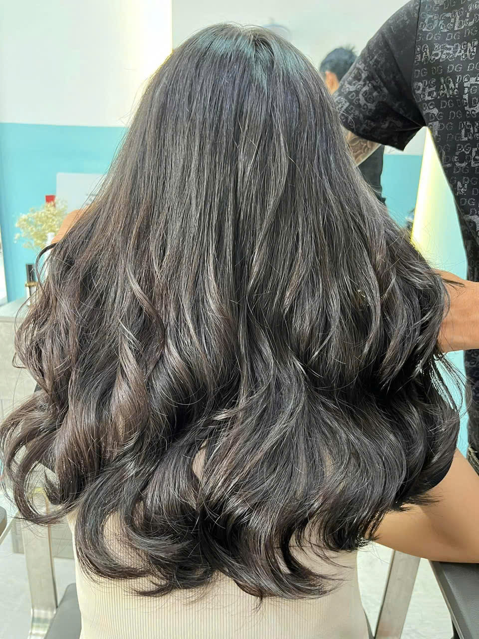 Salon Tóc Hậu - Quảng Phú - Thiết kế kiểu tóc đẹp, tư vấn chuẩn gương mặt, tự tin tỏa sáng 16008325