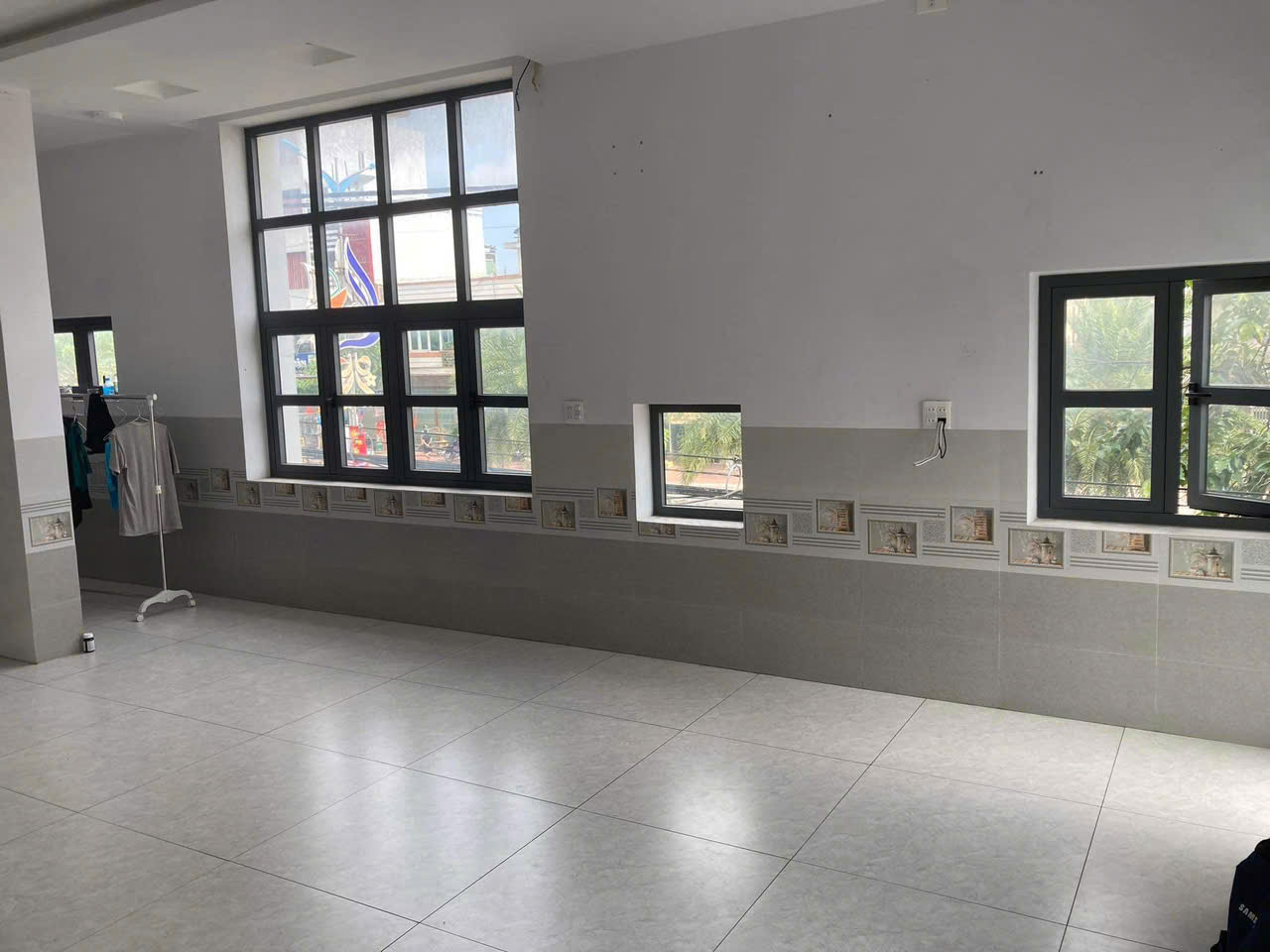 CHO THUÊ NHÀ 3 TẦNG LÀM VĂN PHÒNG – MẶT TIỀN TÂY SƠN, PHƯỜNG QUANG TRUNG, TP QUY NHƠN, TỈNH BÌNH 16008341