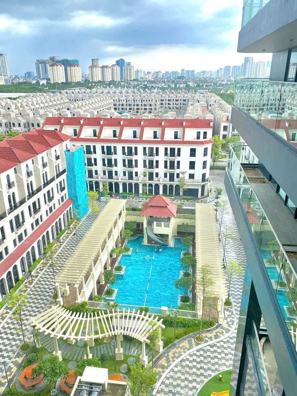 SH SUNSHINE GOLDEN RIVER 134M²  LÔ GÓC MẶT ĐƯỜNG 30M  5 TẦNG + HẦM  CHỈ 45TR/THÁNG 16008368