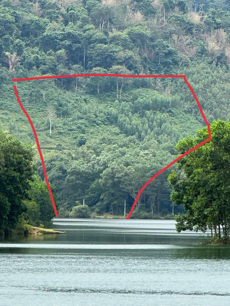 Bán lô đất có diện tích gần 2 ha bám bố hồ vai bành Tại Xã Phú Xuyên – Thái Nguyên. 16008411