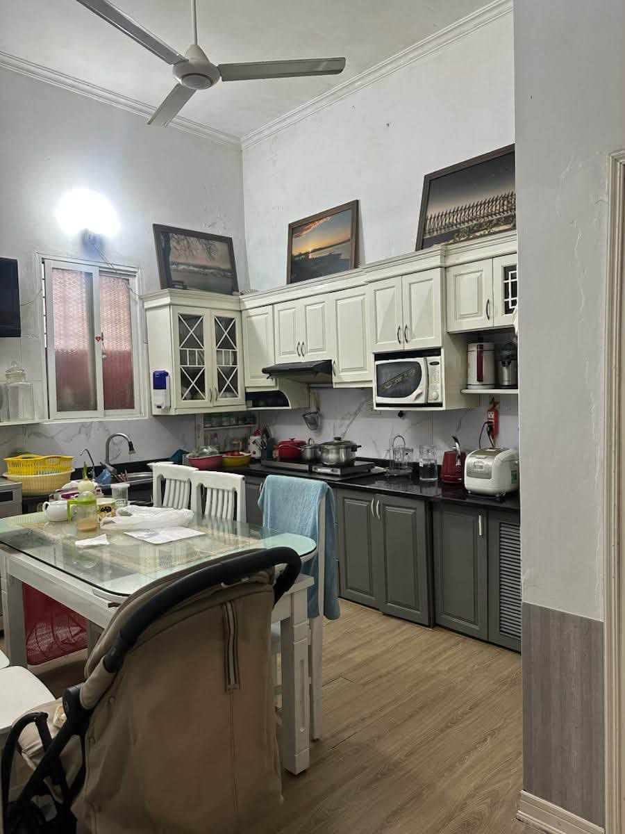 Giảm chào 1 tỉ! Bán nhà Hàng Điếu, 40m2 x 4 tầng, mặt tiền 3.2m, 18.8 tỷ, dòng tiền 40tr/tháng 16008427