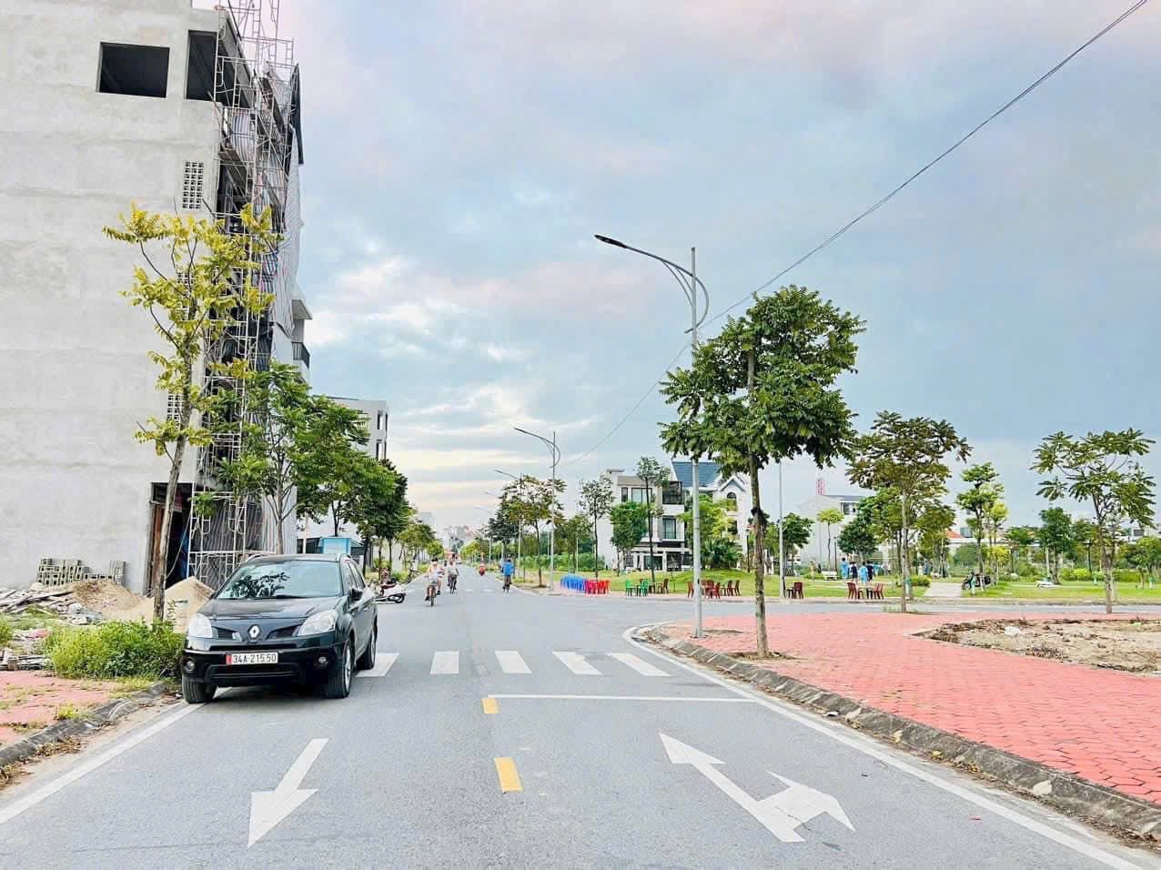 Cực rẻ lô đất 78.75m2, mt 5m mặt phố Phạm Minh Nghĩa, KDC Trần Hưng Đạo, TP HD 16008494
