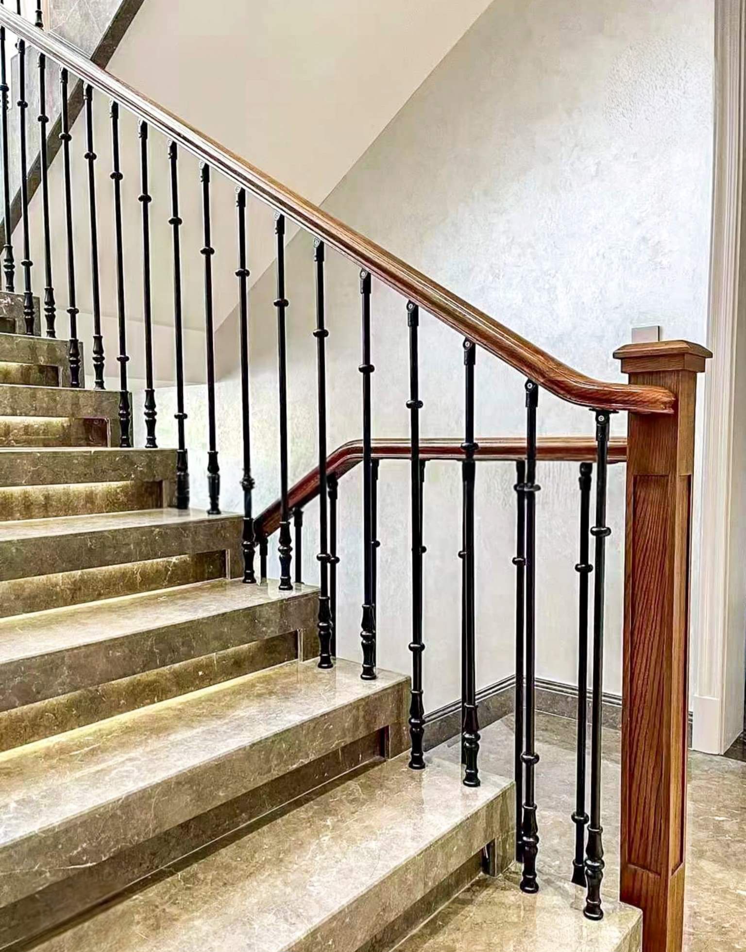 Cho thuê nhà, Nguyễn Khánh Toàn, Nguyễn Văn Huyên, 130m2x 3T -31 tr 16008533