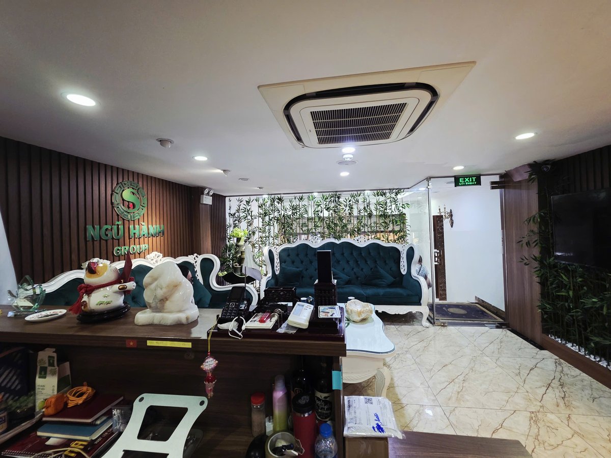 Bán Nhà Nguyễn Tuân. Thanh Xuân. Thang Máy. Ô Tô. Vỉa Hè. DT 60m2. MT 5m. Giá 41.6 Tỷ. 16008537