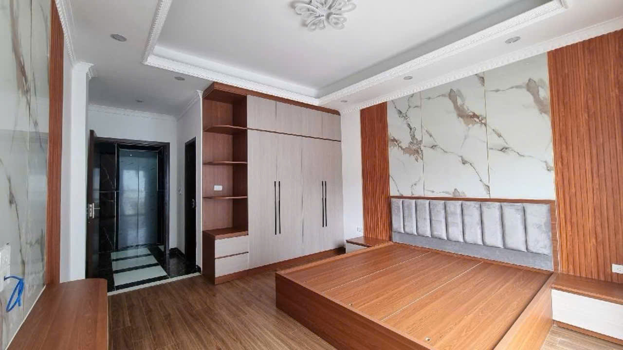 🔥🔥 SIÊU PHẨM NHÀ MẶT NGÕ Ô TÔ TRÁNH – TƯ ĐÌNH 🔥🔥
🏡 46M² × 6 TẦNG  GARA Ô TÔ  THANG MÁY  FULL 16008547