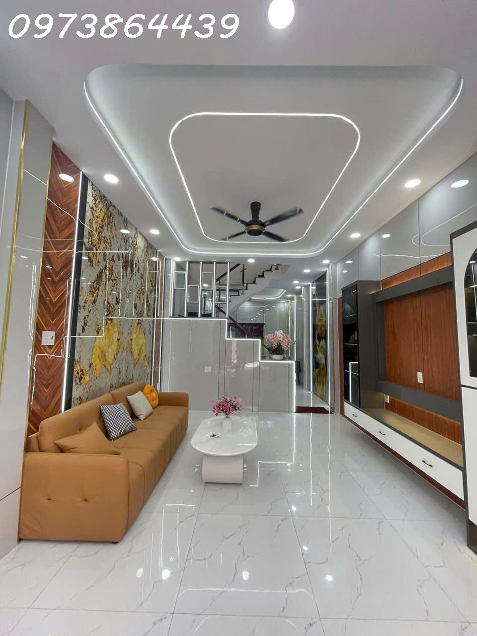 NHÀ ĐẸP 3 TẦNG –GIÁP LÂM THỊ HỐ – GẦN CITY HIỆP THÀNH - TẶNG FULL NỘI THẤT – 58M² – GIÁ 5,6 TỶ 

 16008560