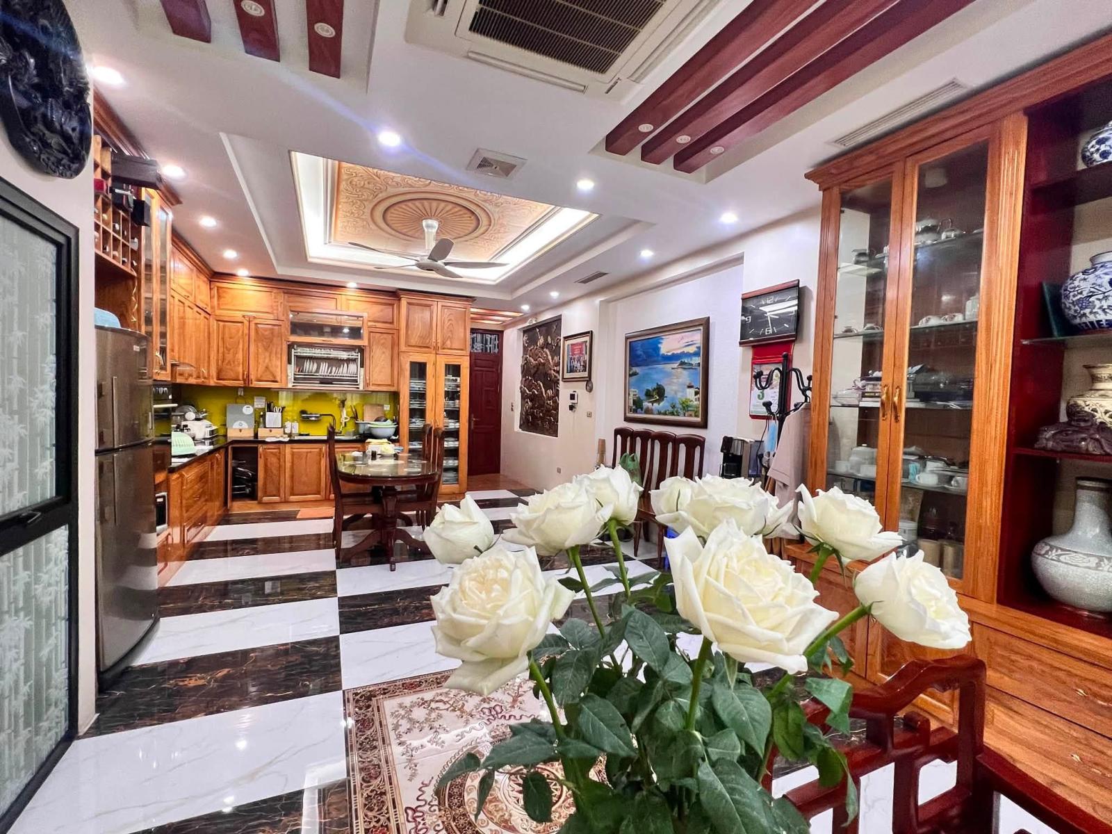 NHÀ ĐẸP, LẠC LONG QUÂN, XUÂN LA, TÂY HỒ-KD-Ô TÔ-TM: 90M X6T, MT 5M, GIÁ 32,4 TỶ
 16008563