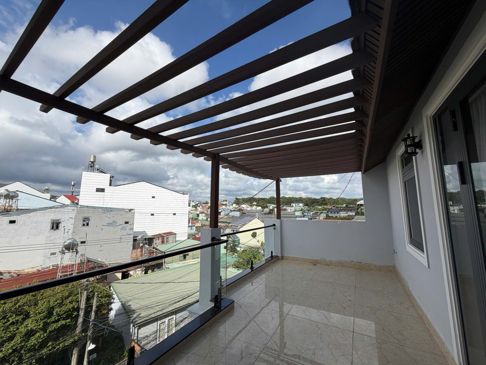 Cho thuê nhà đẹp view thoáng 5 phòng ngủ Mê Linh giá 40 triệu tại Đà Lạt Lâm Đồng 16008572