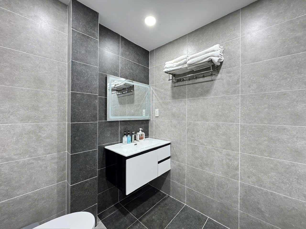 Cho thuê villa siêu xinh Phù Đổng Thiên Vương giá 12 triệu tại Đà Lạt Lâm Đồng 16008585