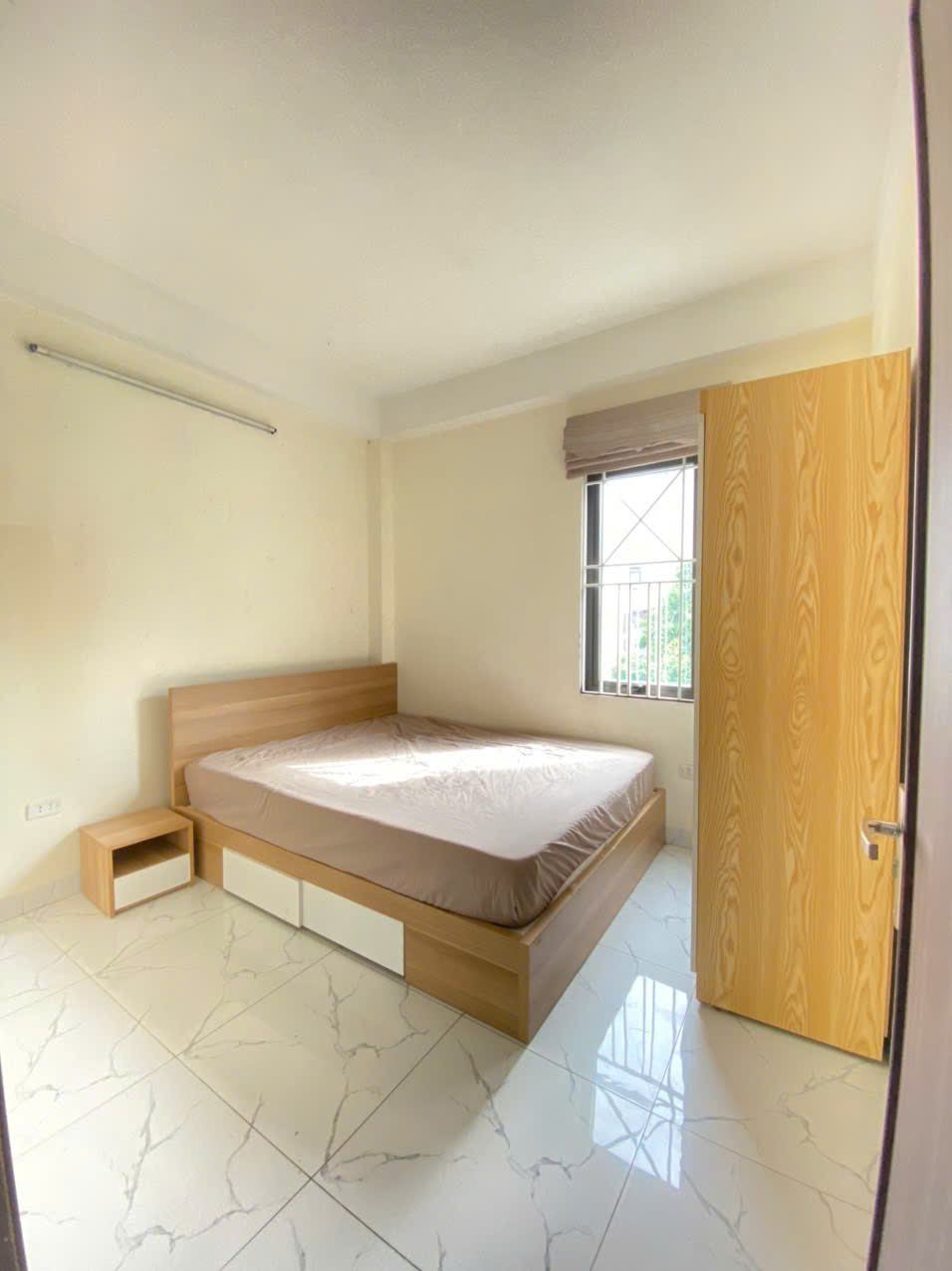Cho thuê căn 2Pn Full đủ đồ cực đẹp tại ngõ 612 Đê La Thành, Ba Đình 16008628