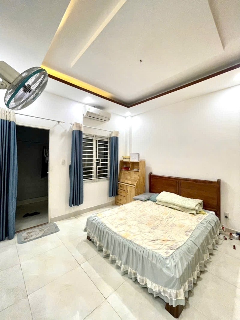 Bán nhà đường 339, Phước Long B, Q9, Thủ Đức, TP HCM. DT 100m2, 4 tầng, sổ hồng riêng, giá 11,55  16008636