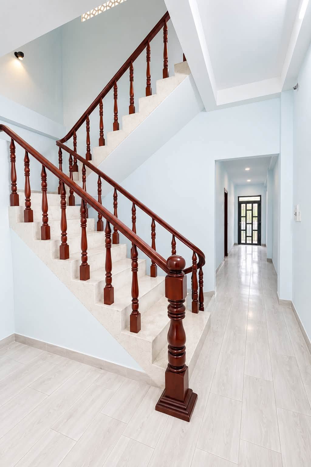 MẶT TIỀN KINH DOANH KHU VIP HỌ LÊ GẦN NGUYỄN SƠN – 4 TẦNG 10.X TỶ 16008649