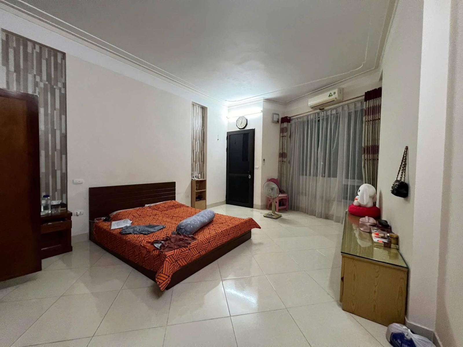 Bán nhà Nguyễn Đình Chiểu 5 tầng thang máy mới đẹp, 41m2, mặt tiền 4.4m, 14 tỷ 16008680