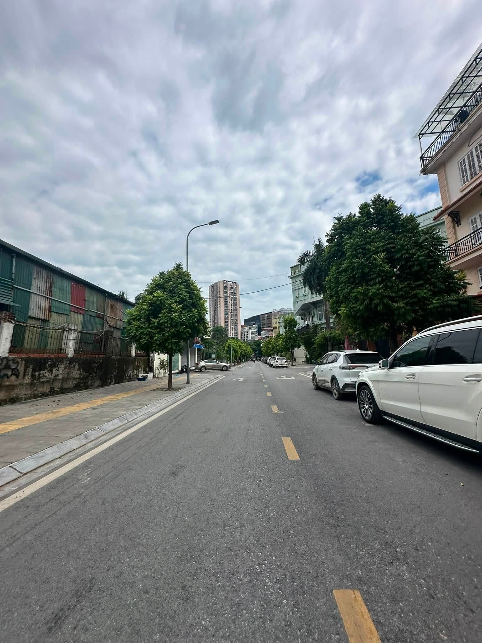 🔥 NHÀ PHÂN LÔ VIP TRẦN QUỐC HOÀN – 90M² – MT 8,4M – 7 TẦNG – Ô TÔ TRÁNH – 2 MẶT THOÁNG – VIEW CÔNG 16008710